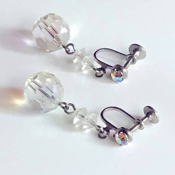 American Vintage GLASS EARRINGS Aurora Borealis Crystal Dangle Silver Screw Back - Picture 3 of 4